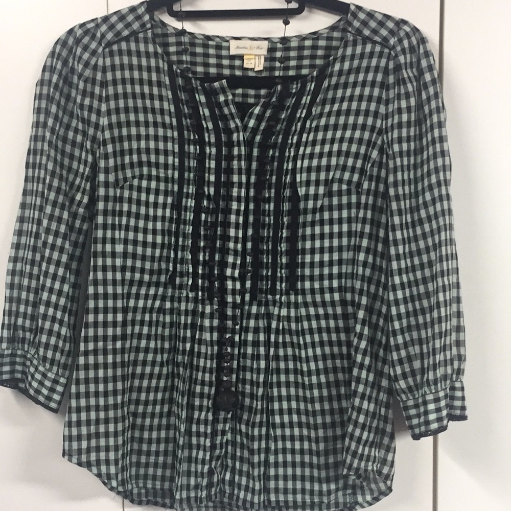 Woman’s blouse